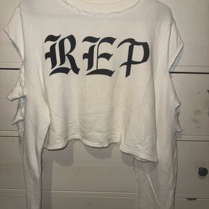 Taylor Swift ripped sweater. Reputation Tour